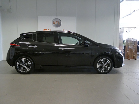 Nissan Leaf 7 of 22