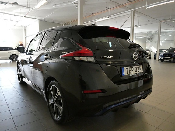 Nissan Leaf 11 of 22