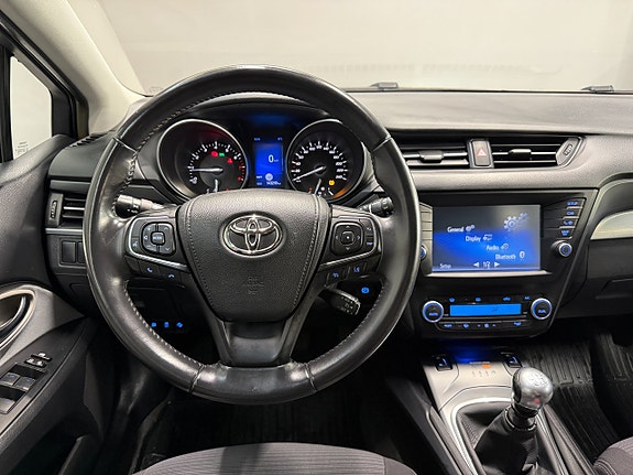 Toyota Avensis 15 of 20