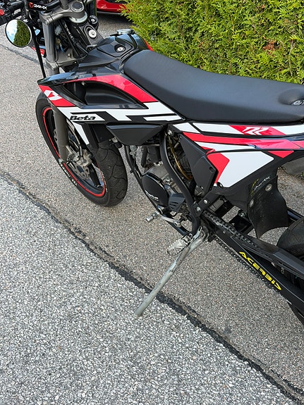 Beta RR50 Motard 6 of 7