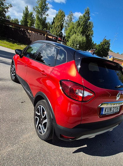 Renault Captur 5 of 7
