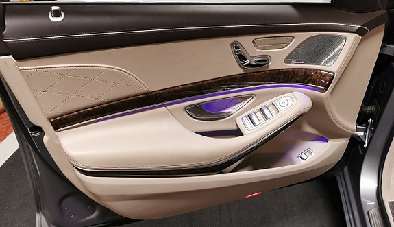 Mercedes-Benz S350 7 of 22