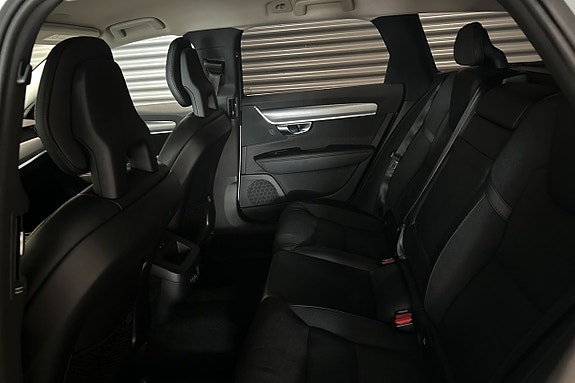 Volvo V90 20 of 23