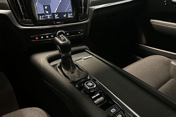 Volvo V90 11 of 23