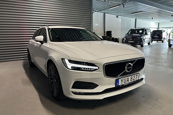 Volvo V90 3 of 23