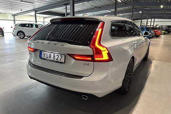 Volvo V90 4 of 23