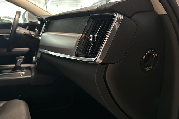 Volvo V90 18 of 23