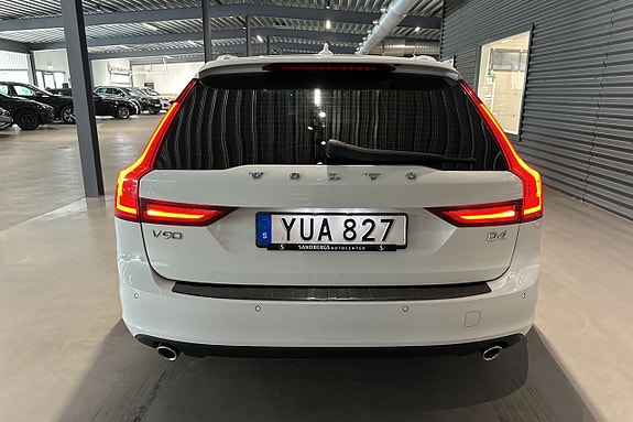 Volvo V90 5 of 23