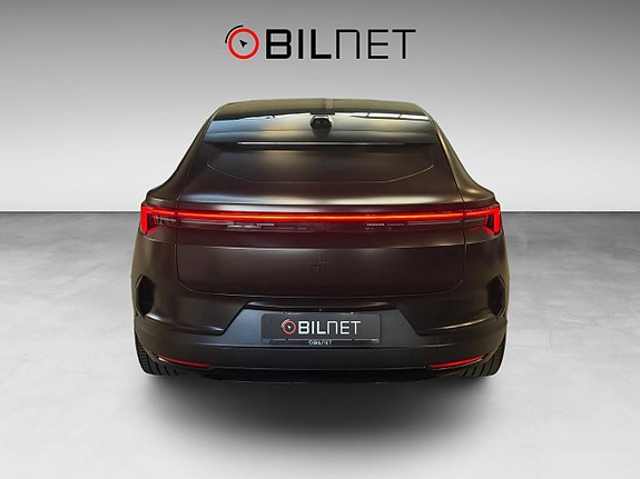 Polestar 4 8 of 25