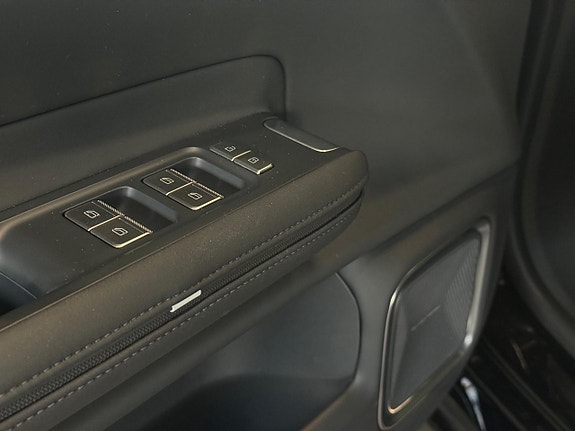 Polestar 4 15 of 25