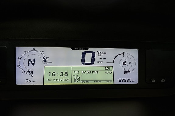 Citroen C4 Picasso 18 of 27
