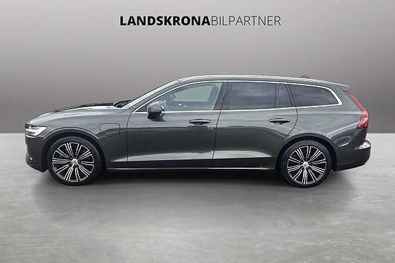 Volvo V60 8 of 30