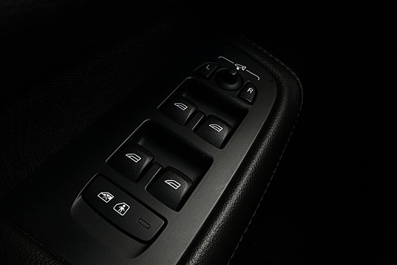 Volvo V60 27 of 30