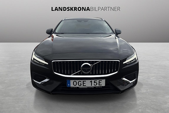 Volvo V60 2 of 30