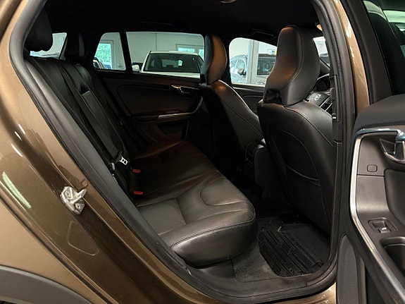 Volvo V60 Cross Country 20 of 27