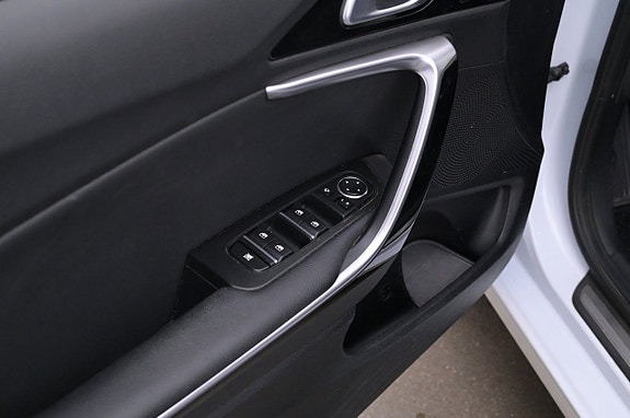 Kia Ceed 10 of 27