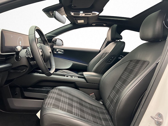 Hyundai Ioniq 6 13 of 30