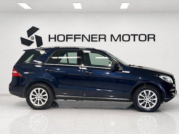 Mercedes-Benz ML350 4 of 19