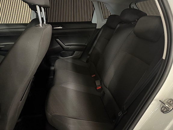 Volkswagen Polo 16 of 23