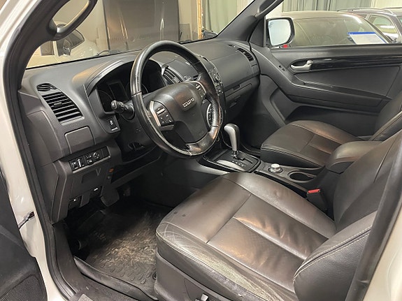 Isuzu D-max 8 of 13