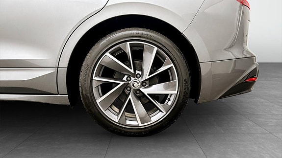 Skoda Enyaq 6 of 21