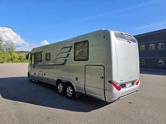 Hymer Masterline I 890 2 of 20