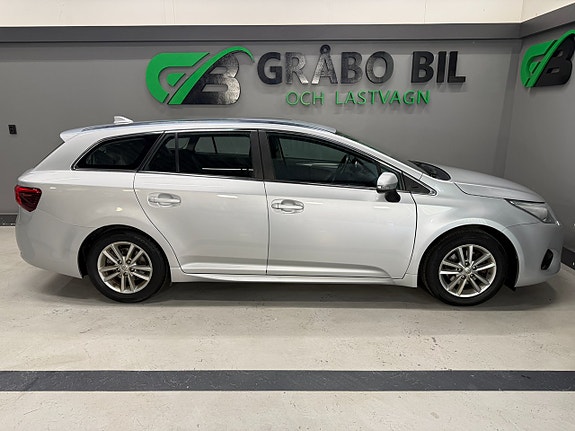 Toyota Avensis 6 of 18
