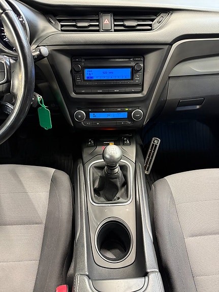 Toyota Avensis 14 of 18