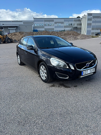 Volvo V60 3 of 14