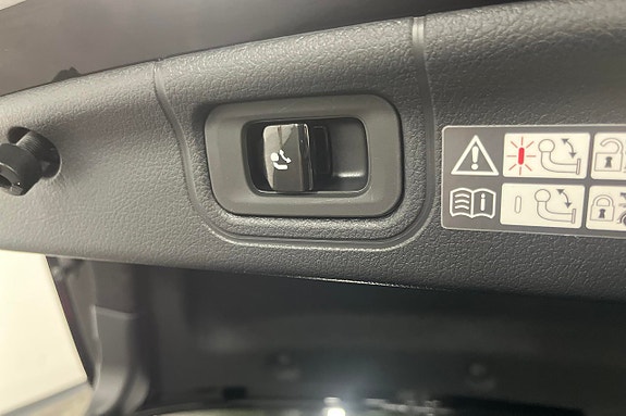 Mercedes-Benz C300 de 14 of 16