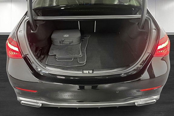 Mercedes-Benz C300 de 13 of 16
