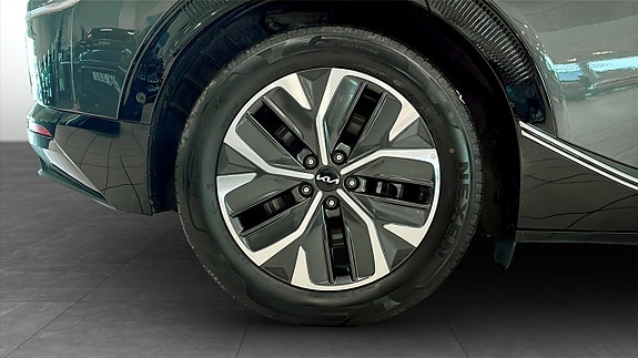 Kia EV6 9 of 12