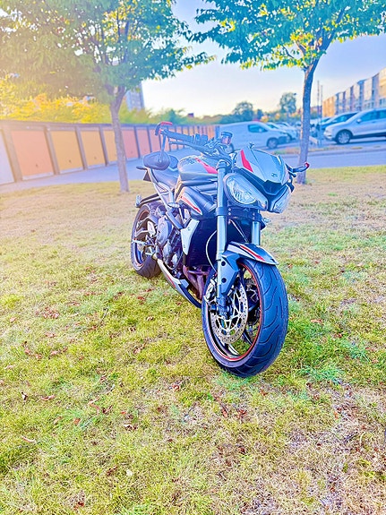 Triumph STREET  TRIPLE 765RS 5 of 7