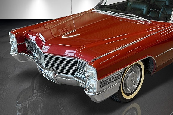 Cadillac Convertible 13 of 27