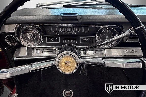 Cadillac Convertible 24 of 27