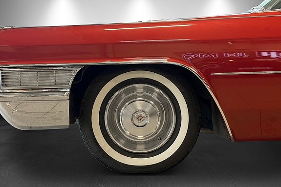Cadillac Convertible 15 of 27