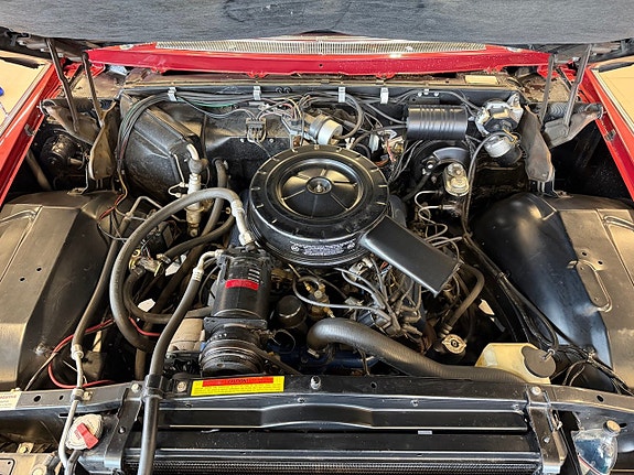 Cadillac Convertible 25 of 27