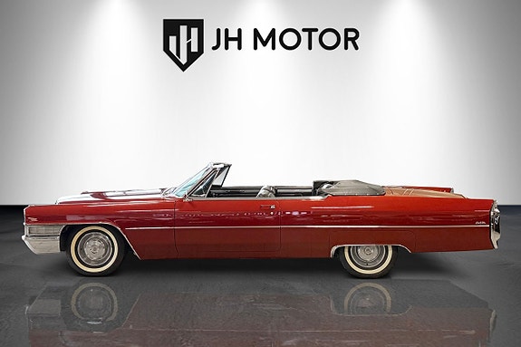 Cadillac Convertible 3 of 27