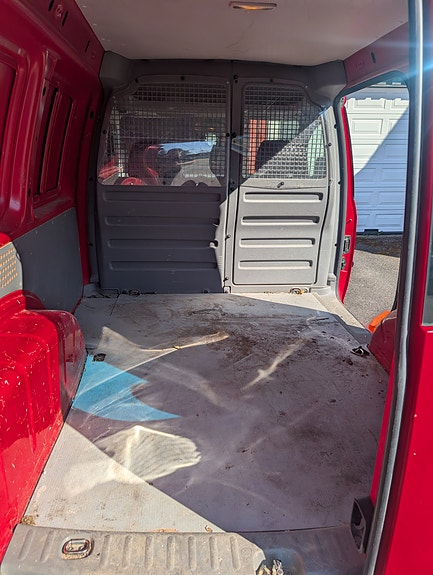 Volkswagen Caddy 4 of 4