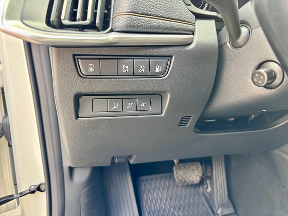 Mazda CX-60 12 of 18