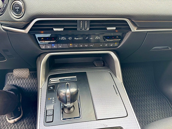 Mazda CX-60 13 of 18