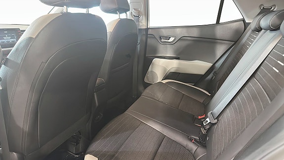 Kia Stonic 12 of 19