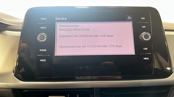 Volkswagen T-Roc 19 of 20