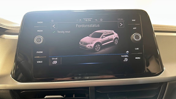 Volkswagen T-Roc 20 of 20