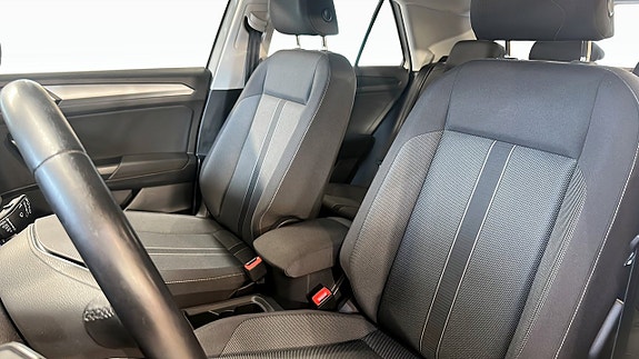 Volkswagen T-Roc 8 of 20
