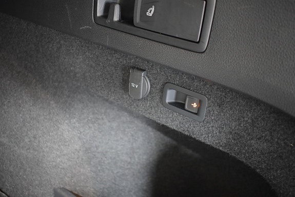 Volkswagen Passat 23 of 27