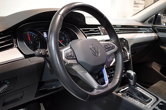 Volkswagen Passat 8 of 27