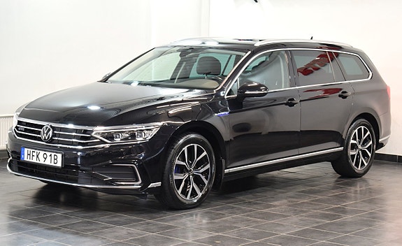 Volkswagen Passat 4 of 27