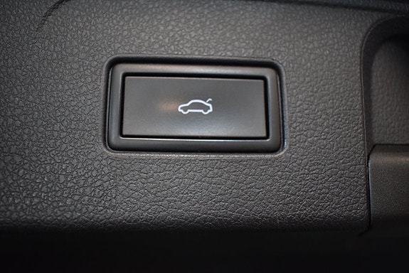 Volkswagen Passat 22 of 27