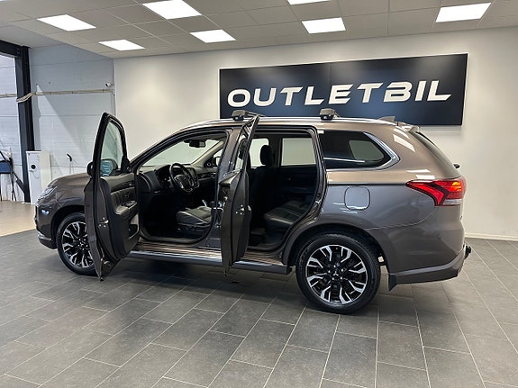 Mitsubishi Outlander 3 of 30